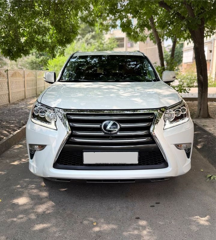 Lexus GX460 Full 2016. V8 4.6L Moshina ideal holatda Lexus GX460 Full 2016. V8 4.6L Moshina ideal holatda