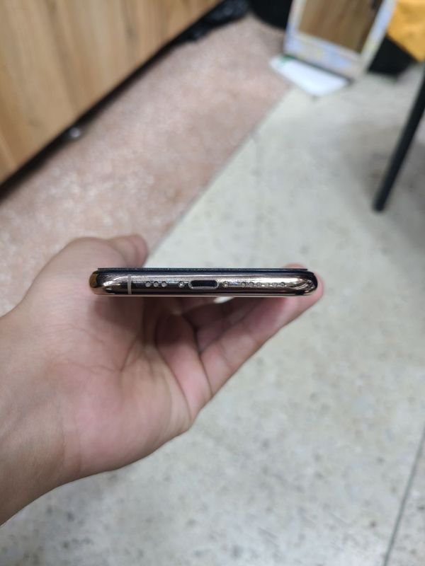 Iphone XS Xotirasi 64G kha ideal