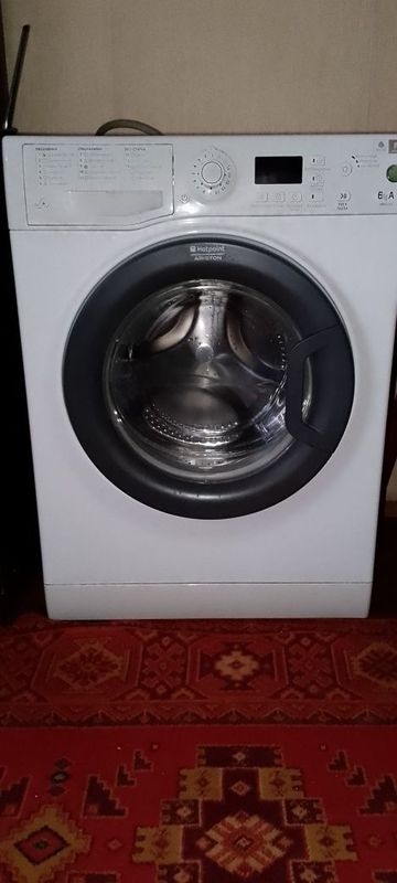 Продам стиральную машинку Ariston Продам стиральную машинку Ariston