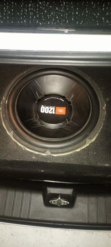 Sambufer JBL 1200 talik yashigi bilan xolati zor