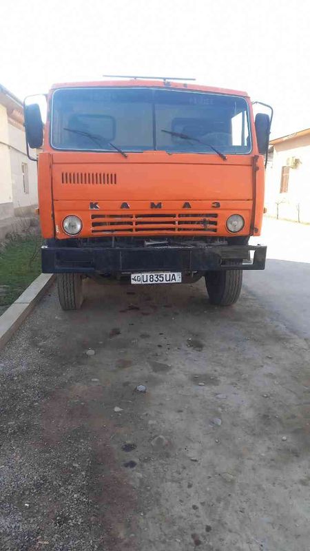 Kamaz sotiladi zudlik bilan