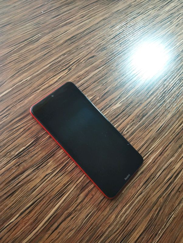 Продаю телефон Redmi 8A Продаю телефон Redmi 8A