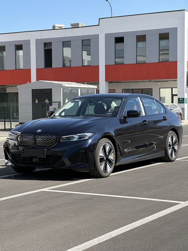 BMW i3 40L Night Sport 2025