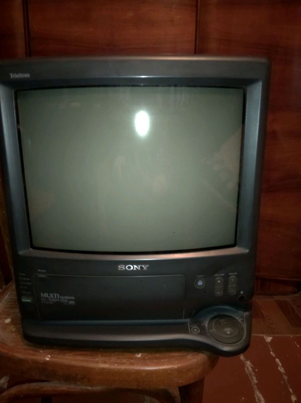 Продается телевизор Sony и комп. монитор Samsung Продается телевизор Sony и комп. монитор Samsung