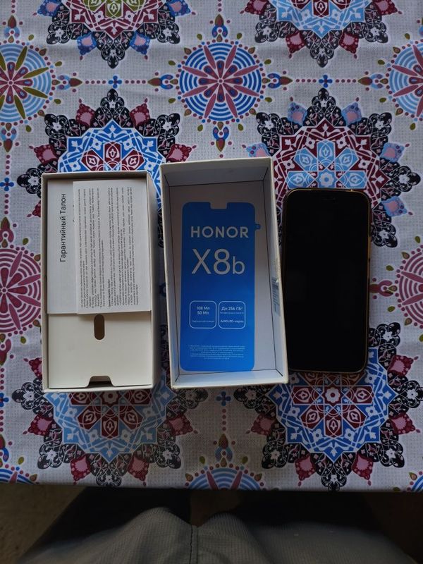 Honor a8b 8+8/256g Honor a8b 8+8/256g