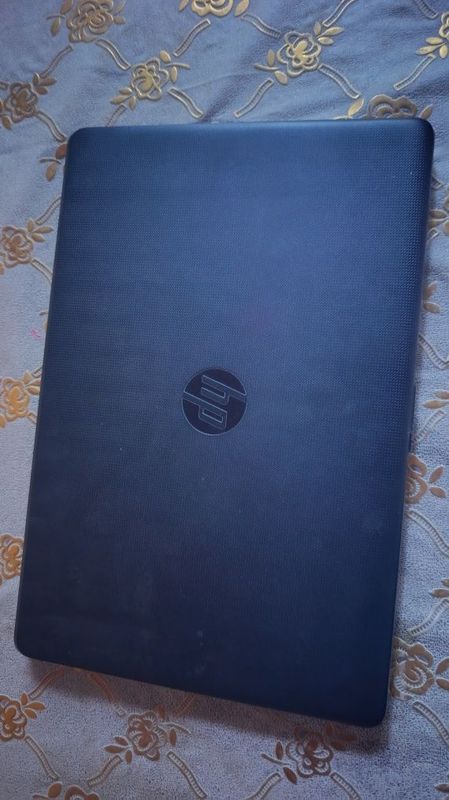 HP noutbook sotiladi HP noutbook sotiladi