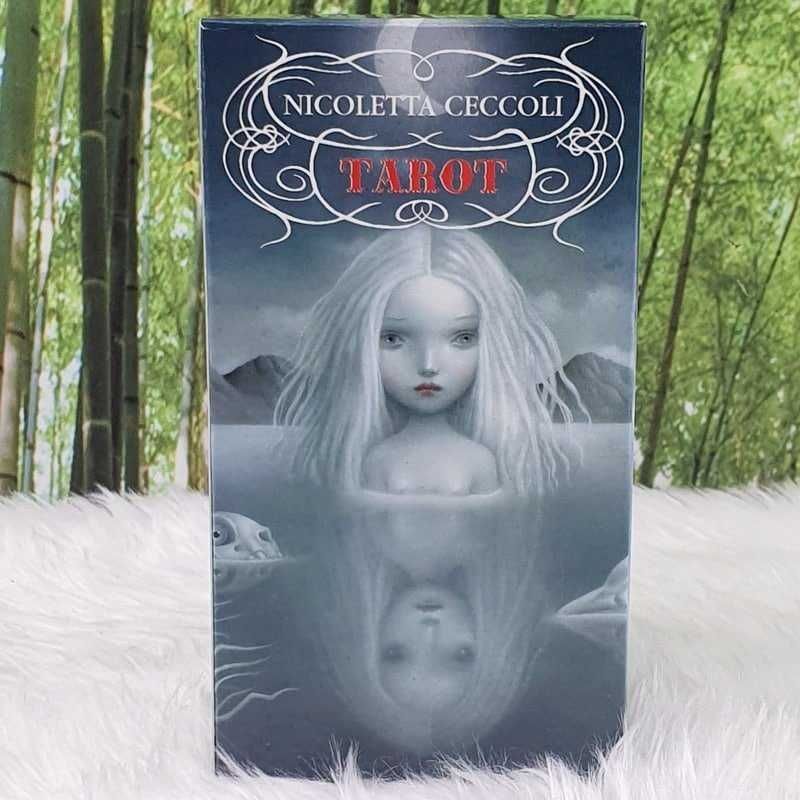 Карты таро с рисунками художницы Николлеты Чекколи. Карты таро с рисунками художницы Николлеты Чекколи.