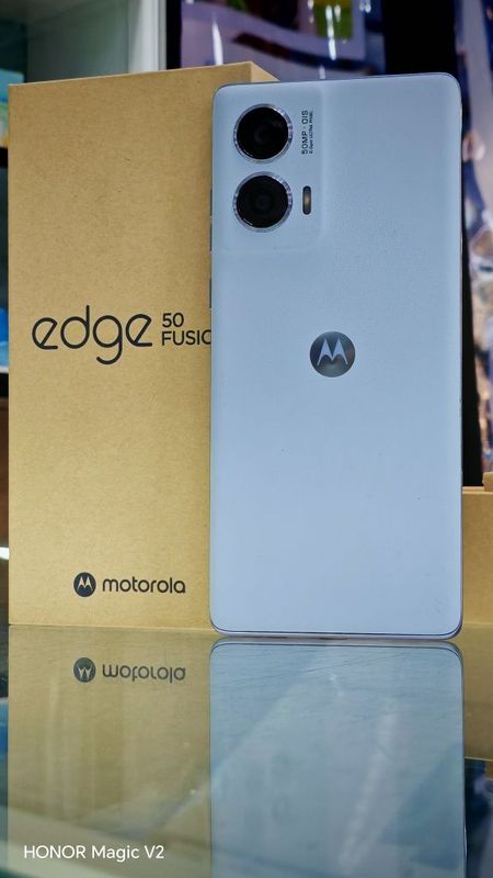 Motorola Edge 50 Fusion 12/512gb идеал