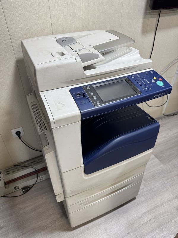 Printer lazerniy xerox