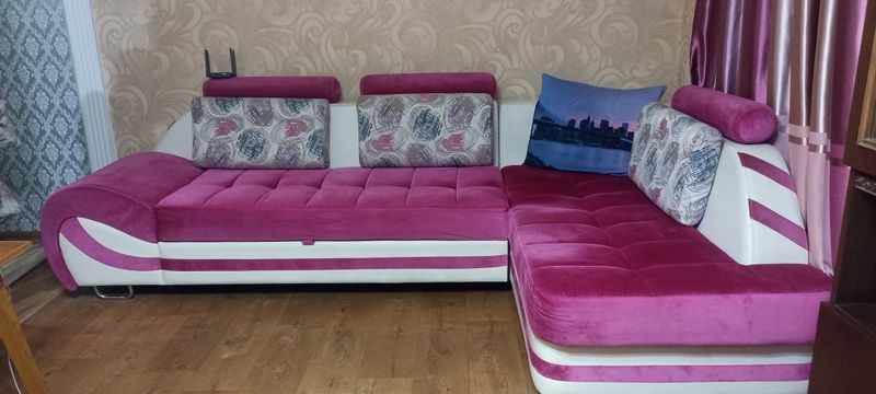 Продается угловой диван Продается угловой диван