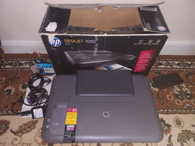 HP Deskjet 1050. HP Deskjet 1050.