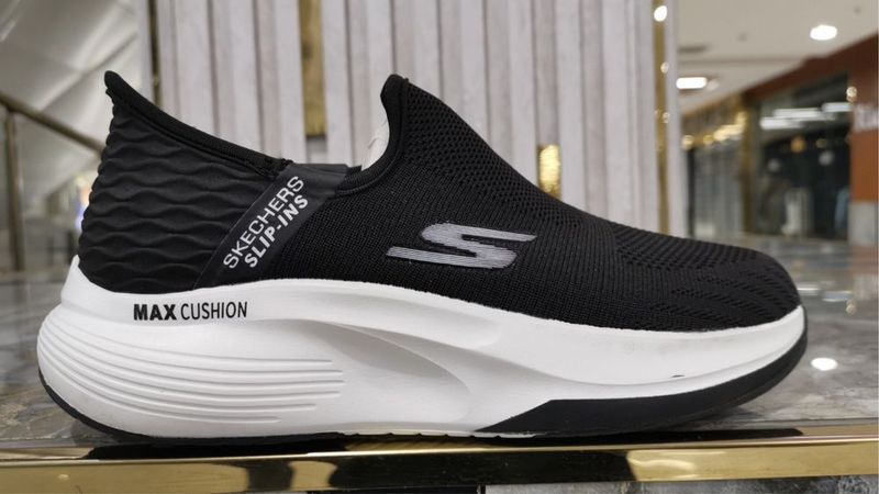 Skechers 2025 новая коллекция скечерс