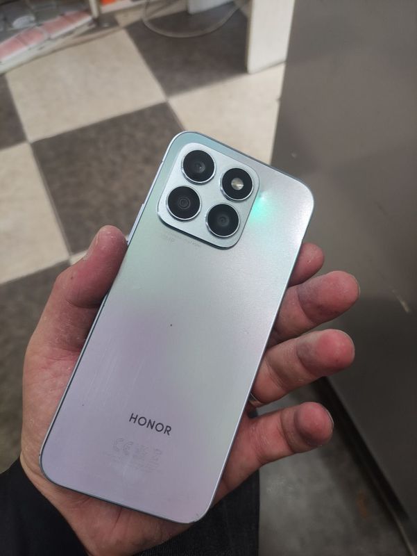 Honor x8b 8+128 tali vapshi qotmidi