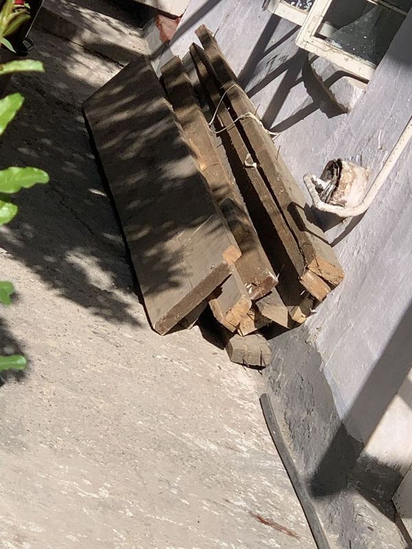 Taxtalar sotiladi narxini kelishamiz Taxtalar sotiladi narxini kelishamiz