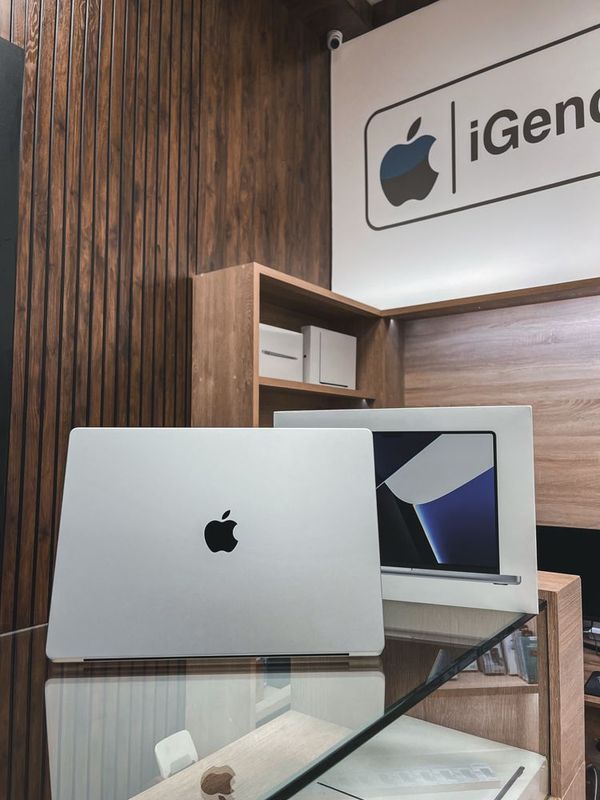 MacBook Pro M1 Pro 16inch 16/1TB Silver MacBook Pro M1 Pro 16inch 16/1TB Silver