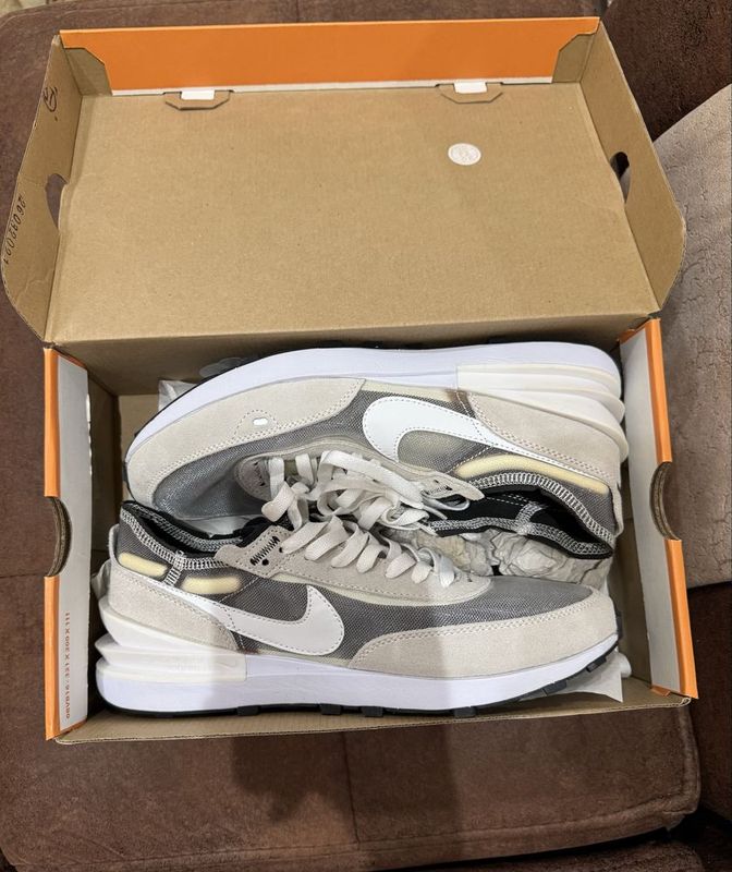 nike waffle one white
