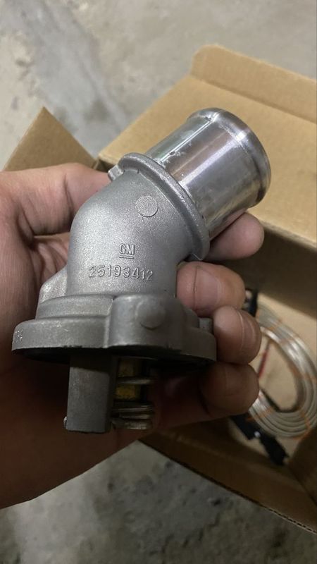 GM termostat sotiladi Gentra Cobalt Nexia3 GM termostat sotiladi Gentra Cobalt Nexia3