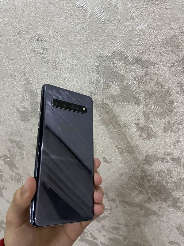 S10 5G 256/8GB ideal holatda koreski variant S10 5G 256/8GB ideal holatda koreski variant