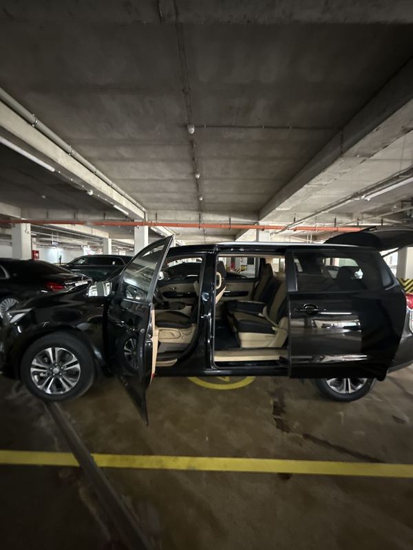 Kia Carnival Sotiladi Kia Carnival Sotiladi