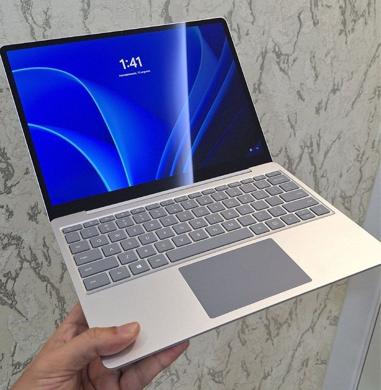noudbook Microsoft Surface Go noudbook Microsoft Surface Go