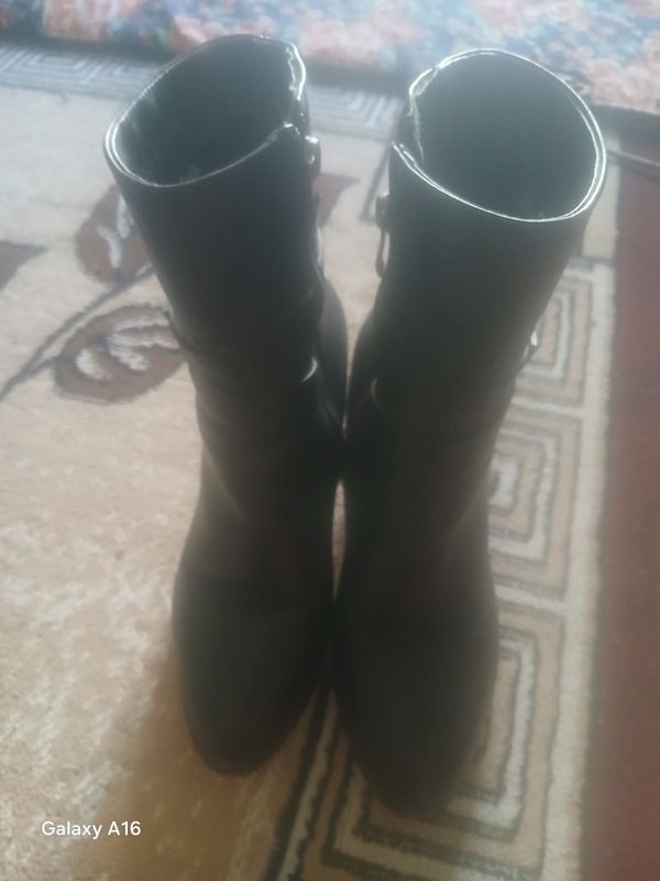 xolati zor yangiday 1 marta kiyilgan xolati zor yangiday 1 marta kiyilgan