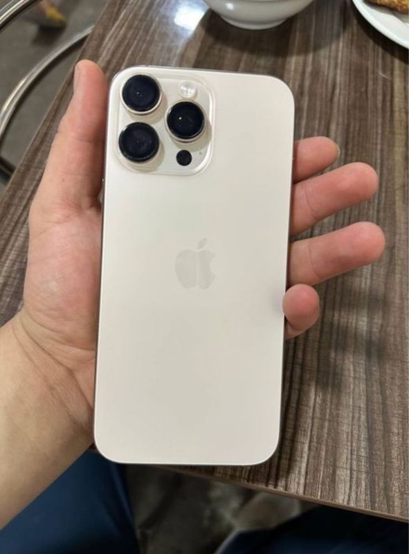 Iphon 16 pro max disert idial sostayana Iphon 16 pro max disert idial sostayana
