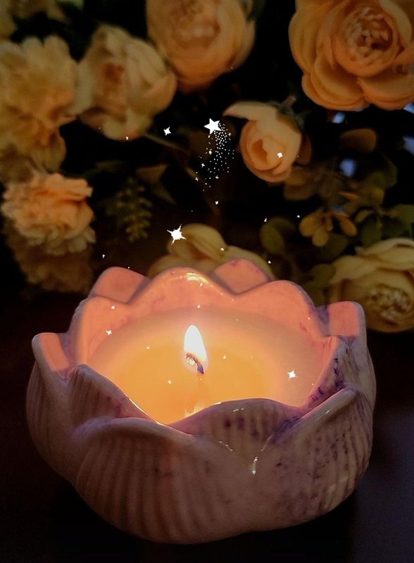 Aroma shamlar xar biri qo‘l mehnati asosida yaratilingan Aroma shamlar xar biri qo‘l mehnati asosida yaratilingan
