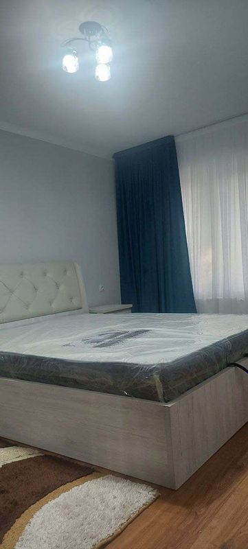 Срочный сдаётся квартира якасарой район Шота Руставели 3 хоналий 650$ Срочный сдаётся квартира якасарой район Шота Руставели 3 хоналий 650$