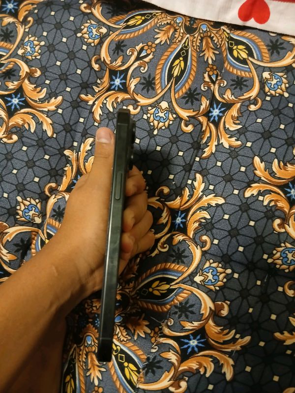 iphone 15 pro max 128gb narxi 2500 kelishiladi iphone 15 pro max 128gb narxi 2500 kelishiladi