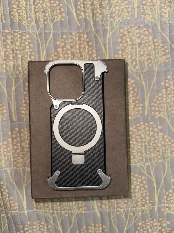 iphone 15 pro karbon chixol orginal iphone 15 pro karbon chixol orginal