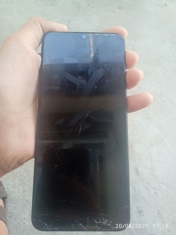 Tcl nomi telfon 64 xotira ideal hamma joyi radnoy ochilmagan toʻgʻri Tcl nomi telfon 64 xotira ideal hamma joyi radnoy ochilmagan toʻgʻri