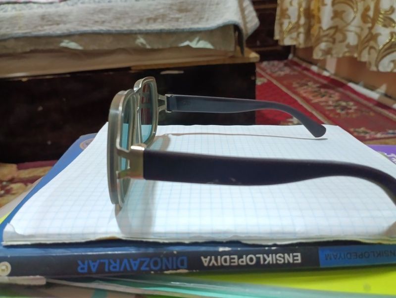 Мужские очки состояниеси яхши